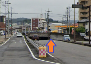 ④ 右斜線を走行、鷲崎方面へ進むpng