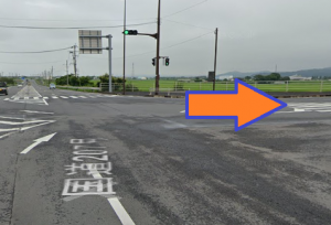 ③県道125号へ右折