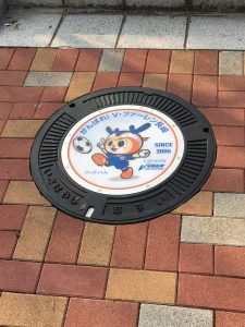 4マンホール1